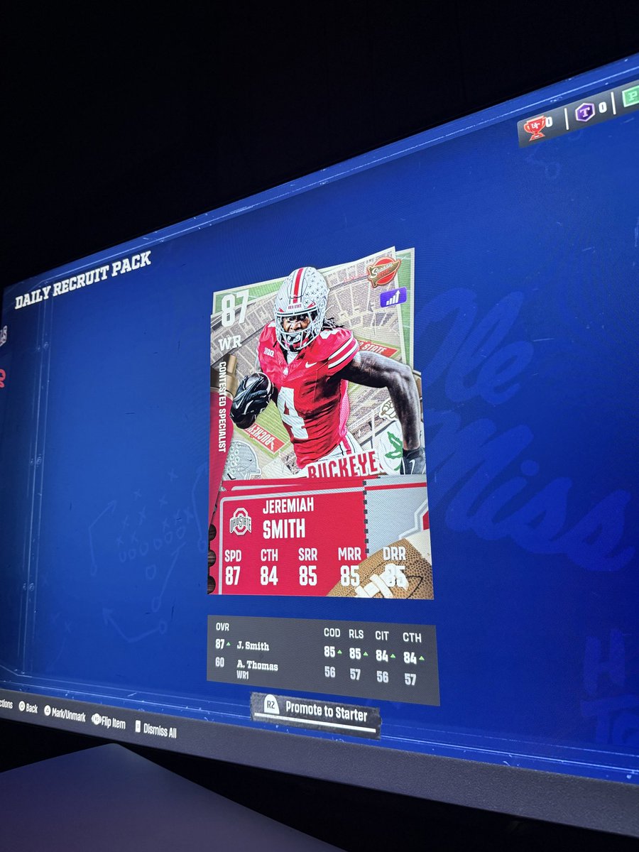 pas11140's tweet photo. @SwiftYouTube_ First pack I open is daily recruit pack is this a good pull? https://t.co/xVWJmVCZAg