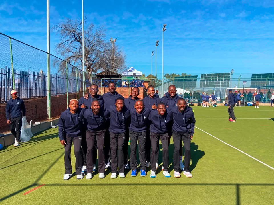 MbusoNkabz's tweet photo. UFS Males 👏🏾👏🏾👏🏾👌🏾👌🏾 #USSANetball https://t.co/BqpUTUAHRs