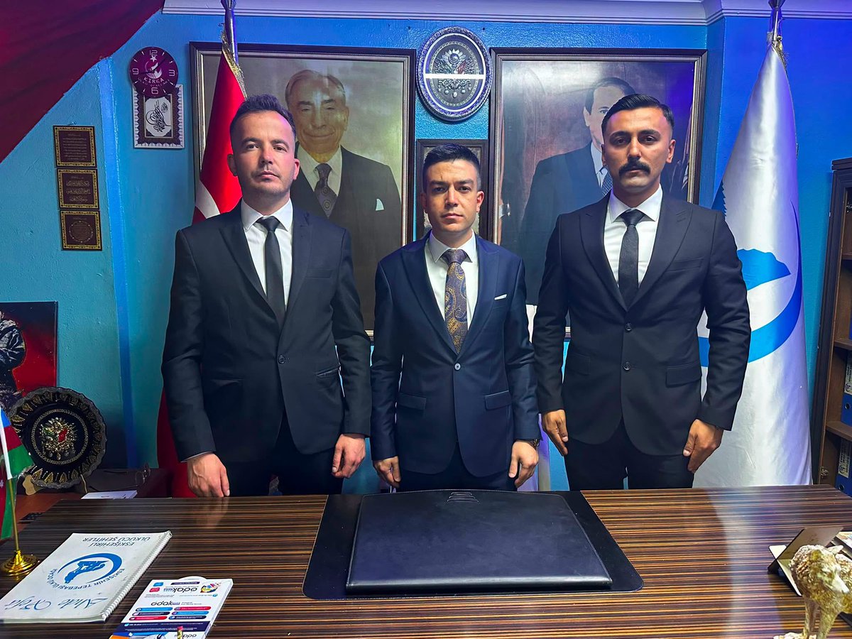 ocakeskisehiril's tweet photo. Ülkü Ocakları Odunpazarı İlçe Başkanlığına Oğuz Karamanlı atanmıştır. Yeni görevinde başarılar diler, görevini devreden Mehmet Metin’e teşekkür ederiz. https://t.co/pzd2MW4FCw