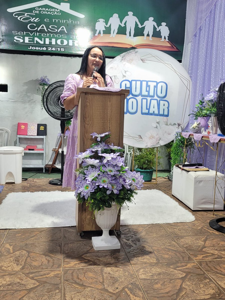 catiucecaty's tweet photo. Culto no Lar https://t.co/h5I38KqkeZ