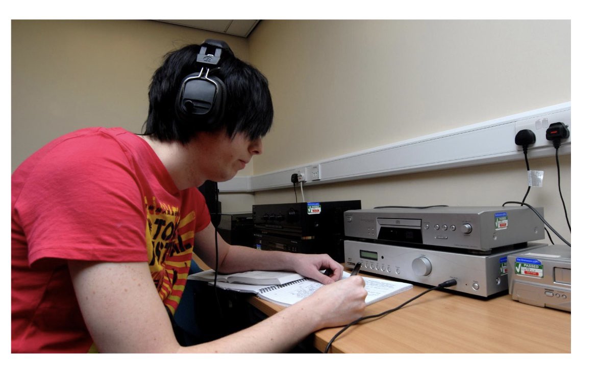 dnpcentral's tweet photo. Thread of photos of Phil at the University of York: https://t.co/S1VBa0X29f https://t.co/OQnf0tkKO7