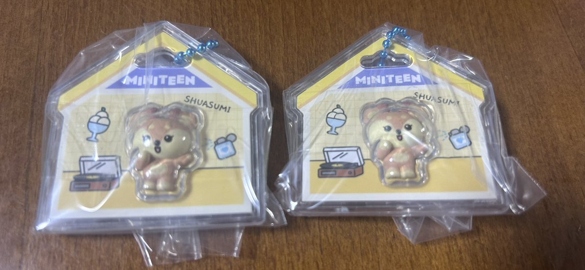 apanchu_'s tweet photo. SEVENTEEN セブチ MINITEEN ミニティーン パッケージチャーム グミ 交換 ガチャ つまんでつなげてますこっと めじるしアクセサリー

【譲】 🐰、🐸

【求】 🦊、🐱、🍕

同種、異種 どちらでも🙆‍♀️

郵送交換希望です📮
お気軽にお声がけください🙌 https://t.co/eMJX2pmbr8