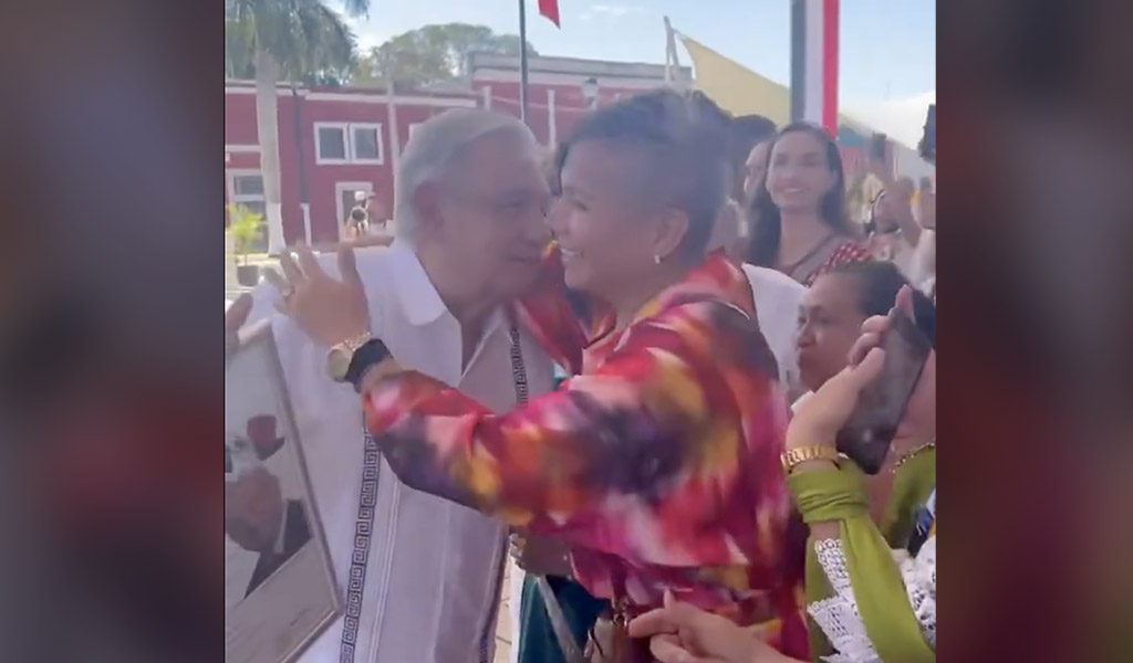 erickrex00's tweet photo. @JesusRCuevas @El_Universal_Mx Entonces cuando afirmó que le gusta besar hombres en una mañanera, el KKs estaba mintiendo?? le rompió el corazón al diputado Selma Luévano?? Aparte de puñal, OGT... https://t.co/8f9CYoEOff