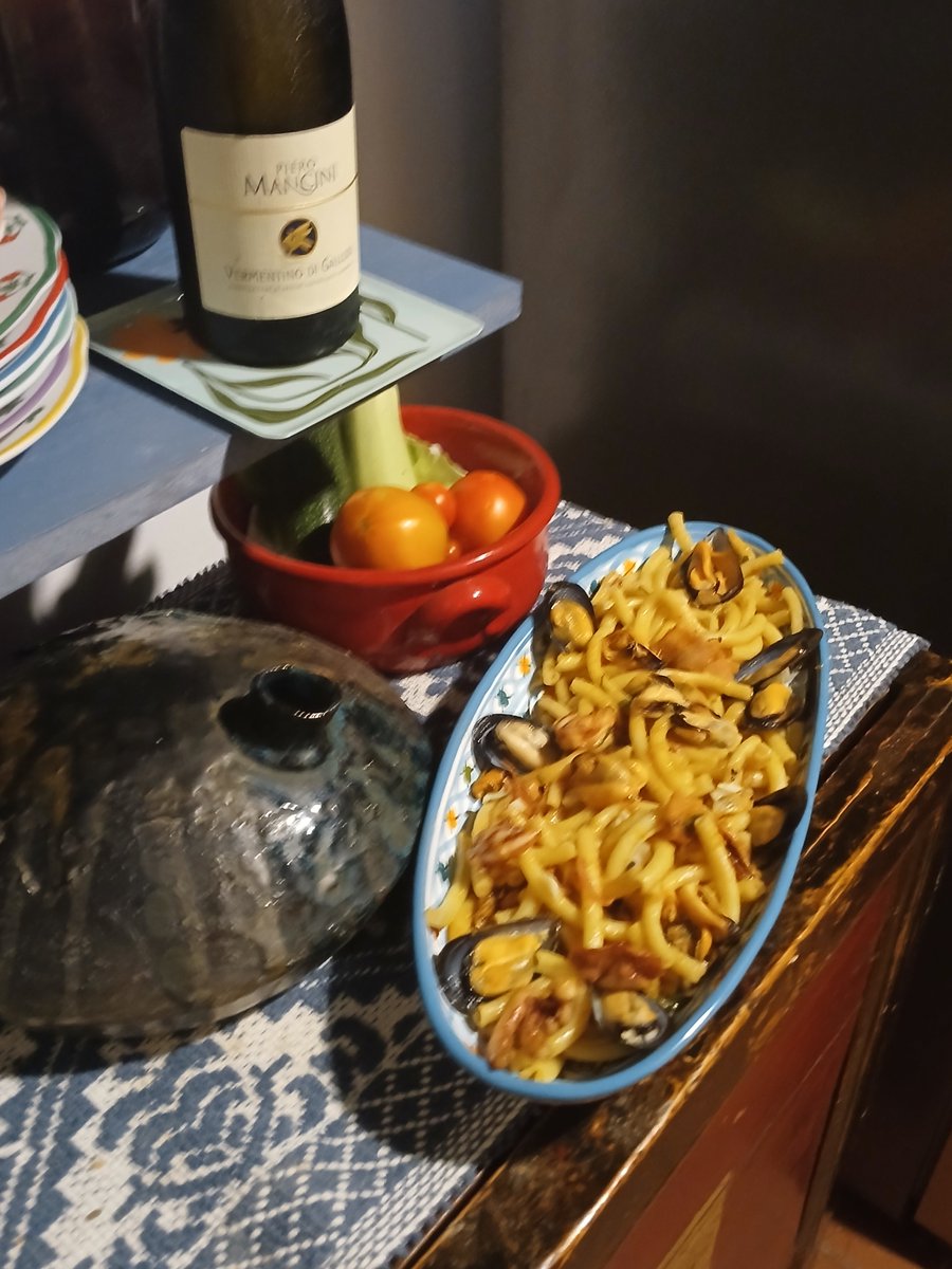 ESionis48158's tweet photo. Maccarrones de busa, cozze e calamari freschi locali, bottarga. Vermentino di Gallura Piero Mancini gelato.
Buona cena a Tutti 🩵
A chent'annos fortes che nuraghes
#Sardegna #Sandalia #Ichnusa #fortzaparis #Smeralda
#serenamente
NONSOLO #GARLASCO https://t.co/aaNlYWea5h