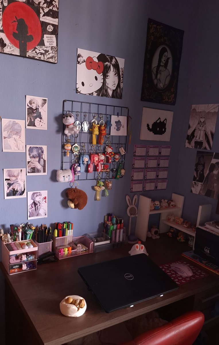 Ryuuryuuko's tweet photo. Quarto de uma mulher de 22 anos :p https://t.co/8cpUkvOkLz