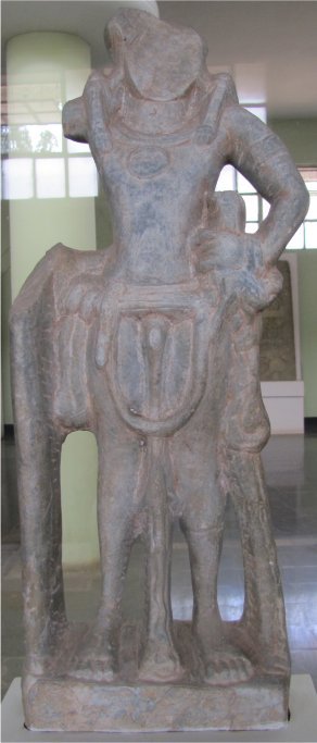 AbhayK70627's tweet photo. Now it's clear,it's not about “our god” it's About how to approximate a God to human, so that u'r motive is fulfilled.
Anyways
1. here's a idol of Bhagwan Shiva , ma Durgā/pārvatī, Skanda-Karttikeya, Shasthi ( a Family )(kuṣāṇa period)
2.And Ap has older idols than TN of skanda https://t.co/6aLPM4Oyxa