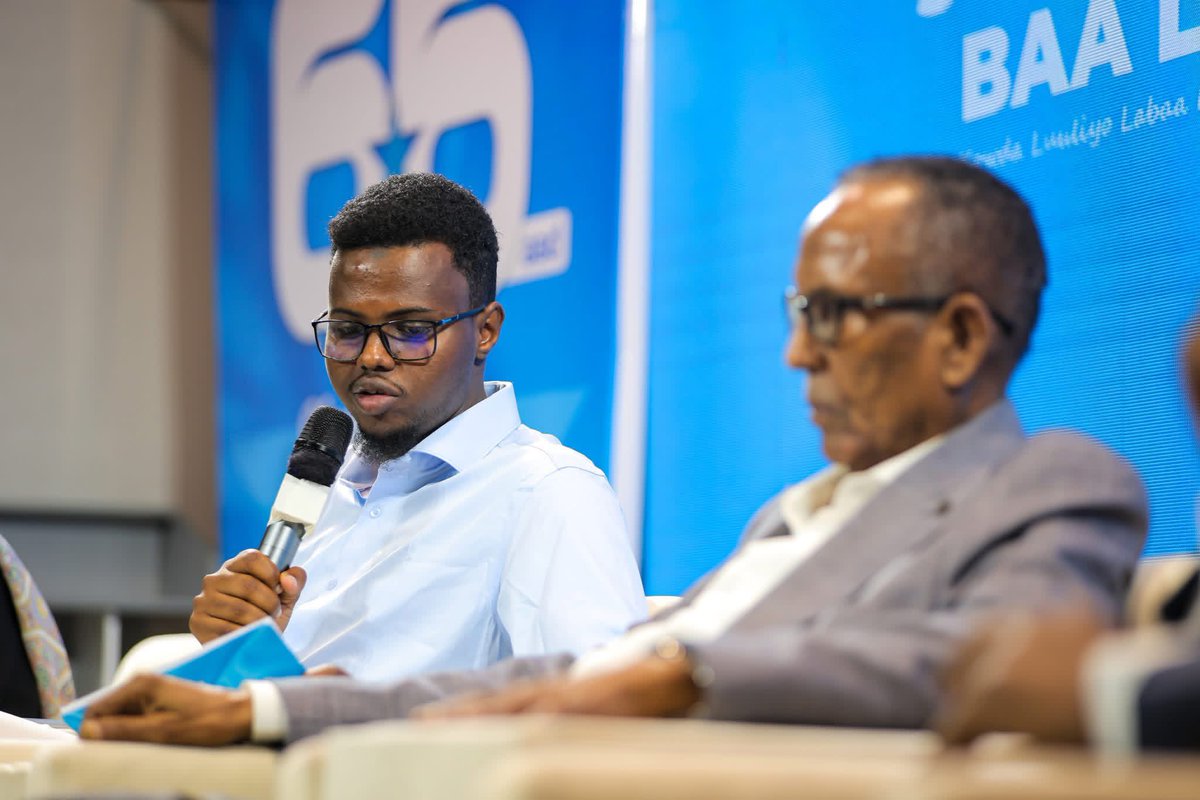MasraxaDookh's tweet photo. PHOTOS | Panel Discussion 🇸🇴

At the 66th Anniversary of Somali Unity in Garowe, Puntland, the panel discussed Puntland’s role in independence, unity and rebuilding the Somali state.

#1July #Somalia #Puntland #Garowe #SomaliUnity #DookhPress https://t.co/71dLoHmiVC