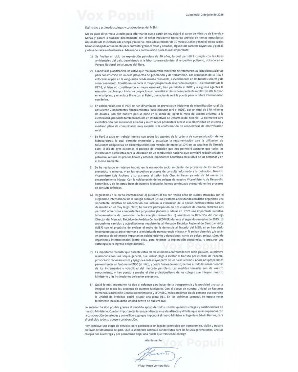 VoxPopuliGuate's tweet photo. SE DESPIDE

Ana Glenda Tager @tage llegó esta mañana al Ministerio de Energía y Minas @MEMguatemala a destituir al ministro Víctor Hugo Ventura.

Tager es una de las funcionarias más cercanas a @BArevalodeLeon

Esta en la carta que Ventura le dio a los trabajadores del MEM https://t.co/HBbOkrWnb2
