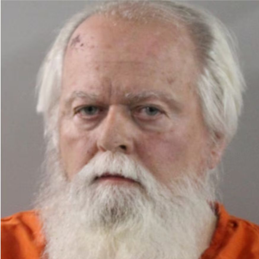 GOP__Ls's tweet photo. 🚨 Republican pastor and local Santa was caught trying to have s*x with a child during an undercover trafficking sting.

He has been charged with several felonies, including human trafficking. https://t.co/e8LA6o4l2V
