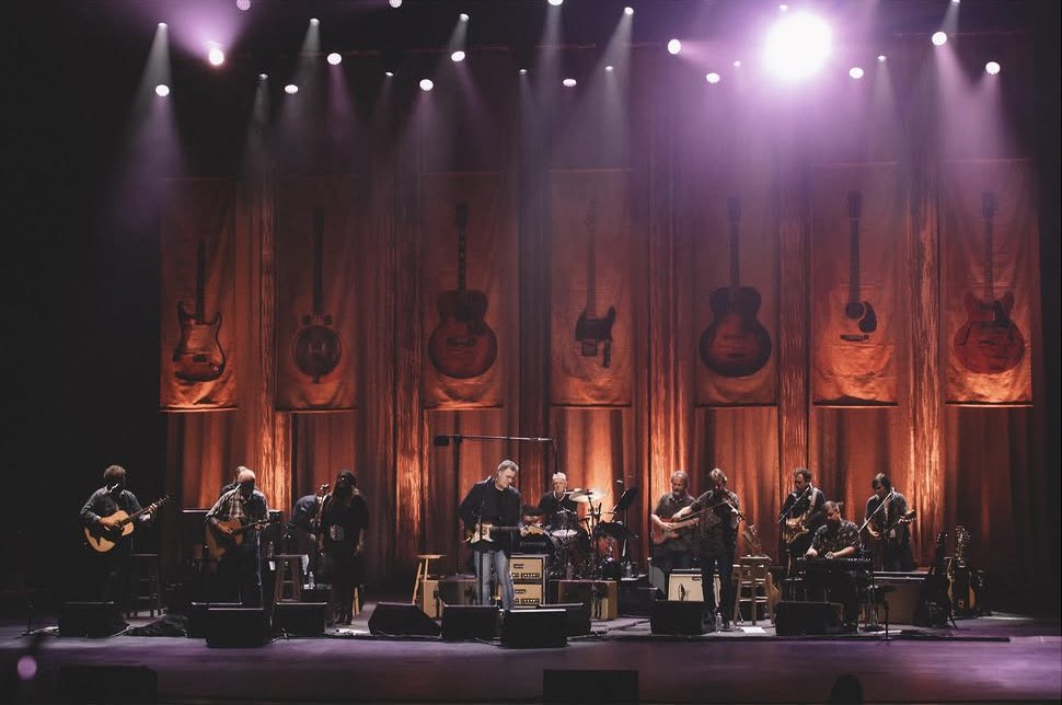 VGcom's tweet photo. Vince is headed to New York and Pennsylvania next week! Who is joining him on the 50 Years From Home Tour? 
https://t.co/3uzrGAND5N

📸- Eva Drennan https://t.co/PRpPR5Ls9a