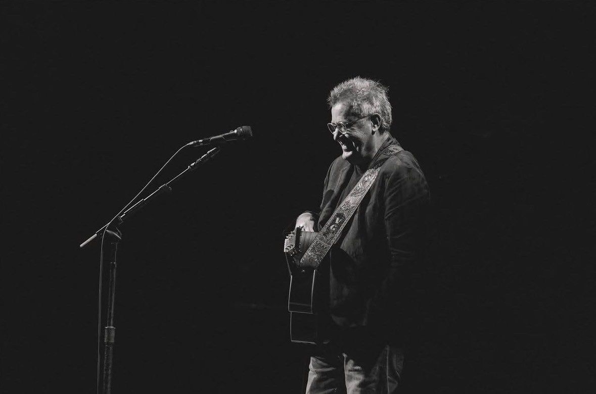 VGcom's tweet photo. Vince is headed to New York and Pennsylvania next week! Who is joining him on the 50 Years From Home Tour? 
https://t.co/3uzrGAND5N

📸- Eva Drennan https://t.co/PRpPR5Ls9a