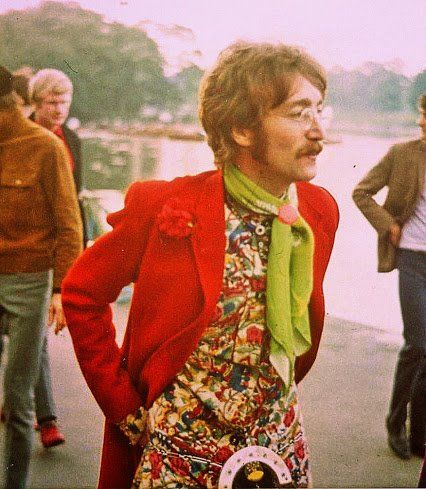 JojHarryson's tweet photo. John lennon https://t.co/sBVqFj1aYw