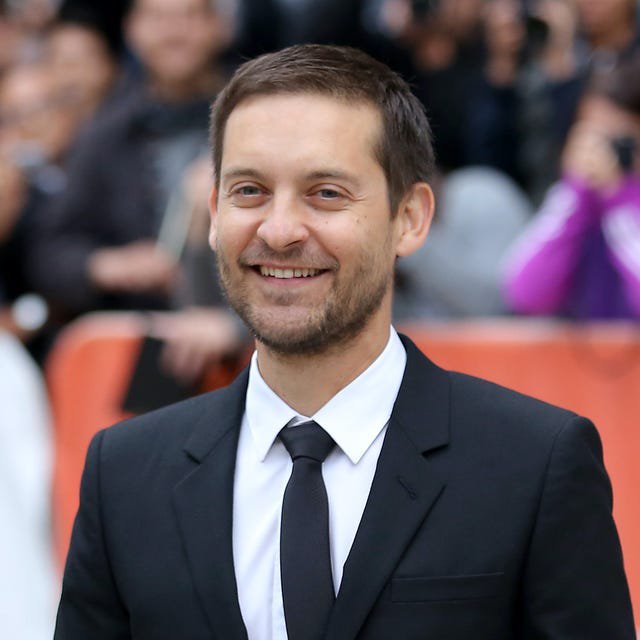 RedMedia_us's tweet photo. 26-year-old Ice Spice and 51-year-old Tobey Maguire were spotted kissing at Michael Rubbin's annual All White Party last night. https://t.co/15IBpiJfsD
