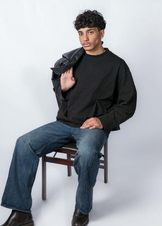 TinakiniryMgmt's tweet photo. You know we love our new faces... Welcome Joseph to the TK Fam! π
#ctmodels #imwithtina https://t.co/Q1HL77U8X0