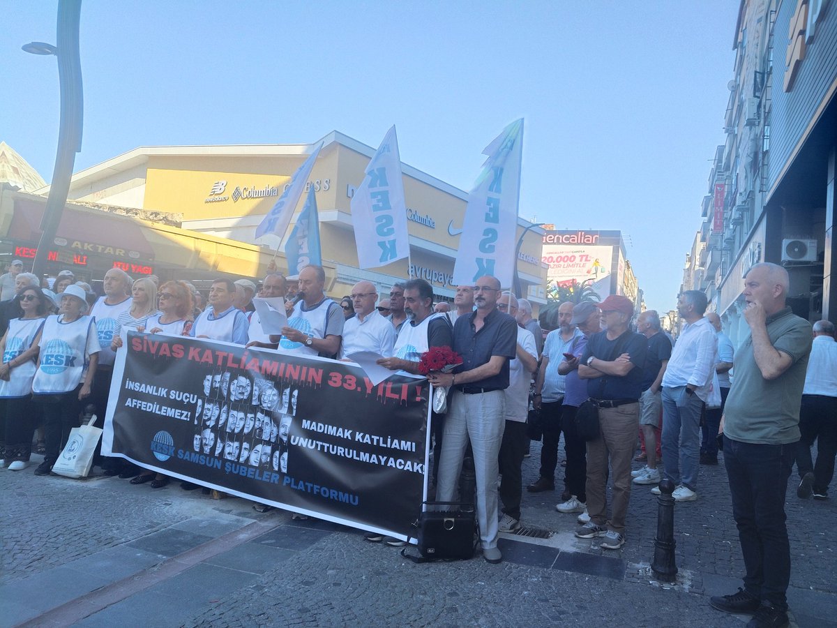 sen_samsun's tweet photo. 2 Temmuz’u unutmadık.
Kaybettiklerimizi saygı, özlem ve utançla anıyoruz.
Çünkü unutmak, yangını yeniden büyütmektir. https://t.co/BdiM8ugcRp