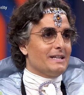 BernarGM's tweet photo. A las 18.15h / A las 19.00h / A las 23.00h https://t.co/tD3kiEyiNd