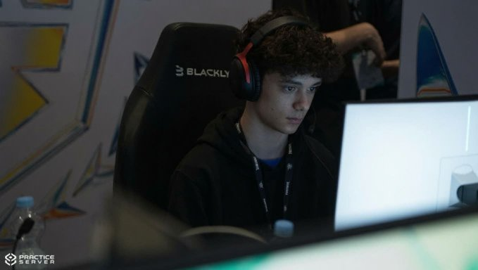 KoSEsportss's tweet photo. Soon, @CurveFN will be doing a video answering questions! 

Comment your questions below.. 👇 https://t.co/fcHH6lc9Xp
