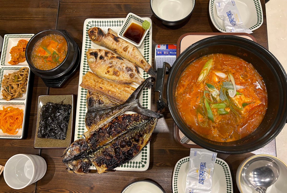 vorgra's tweet photo. Craving something bold Try our homemade kimchi jjigae—spicy, savory Korean fermented stew that warms you from the inside out. A tiny bowl of umami magic you need this week!， https://t.co/ARzbyIwLvz