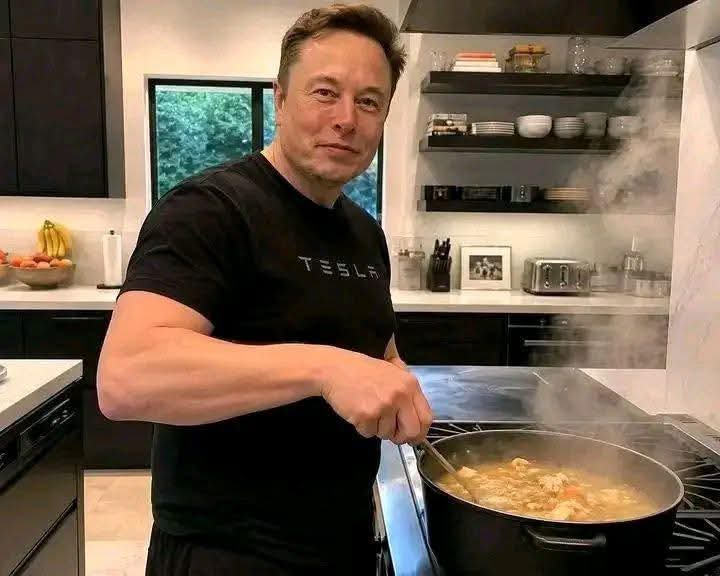 Musk Fan Arena tweet media