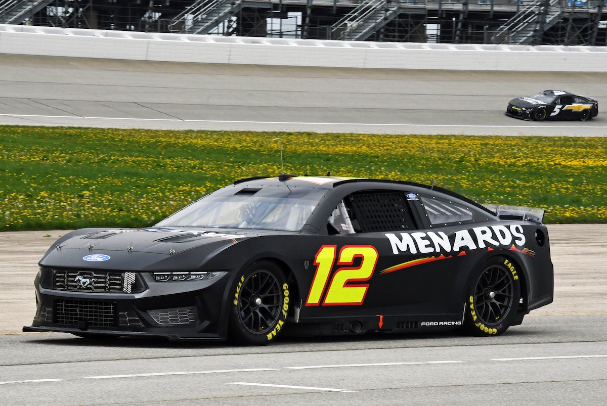 BlaneyBest's tweet photo. Expect the 12 team to have a little extra speed and advantage this weekend. 

Coming off of their tire test at Chicagoland. https://t.co/lyWMpp8a2n