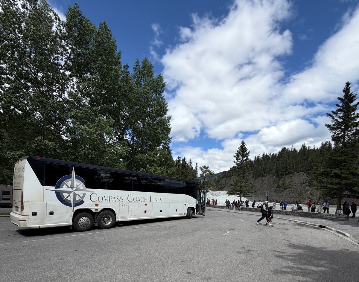 CompassCoachLtd's tweet photo. Operator Kevin is enjoying his time in @TravelAlberta again this week! This week’s tour is taking in @cityofcalgary, @BanffNP, #LakeLouise & #MoraineLake!
#BusTour | #TravelByBus | #bdnmb https://t.co/jaHemfx7VJ