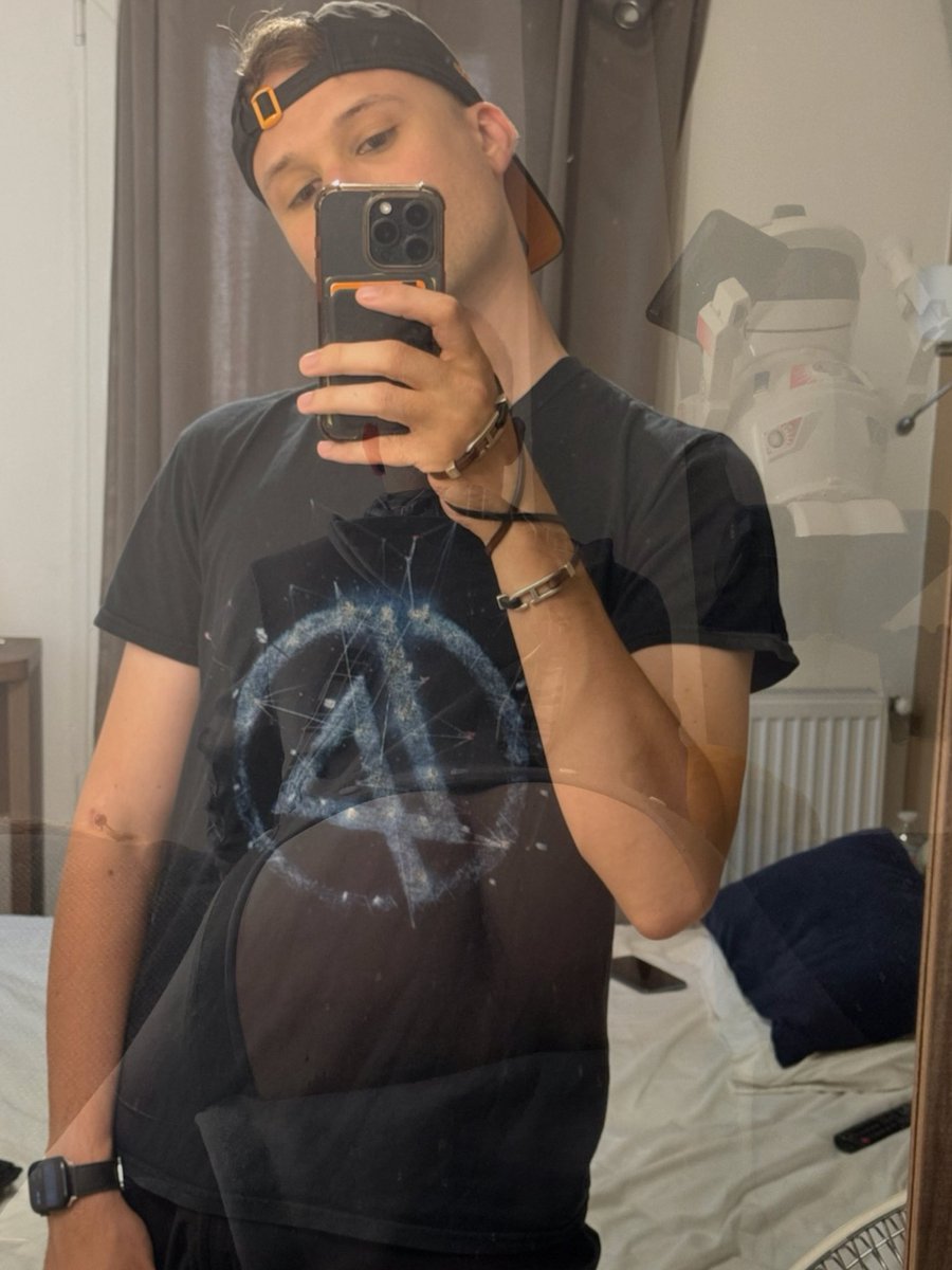 Tomeukeu's tweet photo. J’étais pas super fan des premières … https://t.co/cVZYLkCbmg