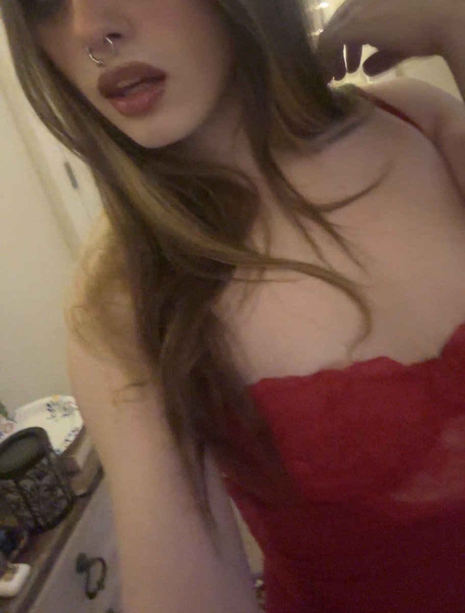 serverofcvnt's tweet photo. i was gonna behave today but then i remembered i have no self control 😭💞
which one should i post more of? #transgirl #mtf https://t.co/lUyuDH0Q8o