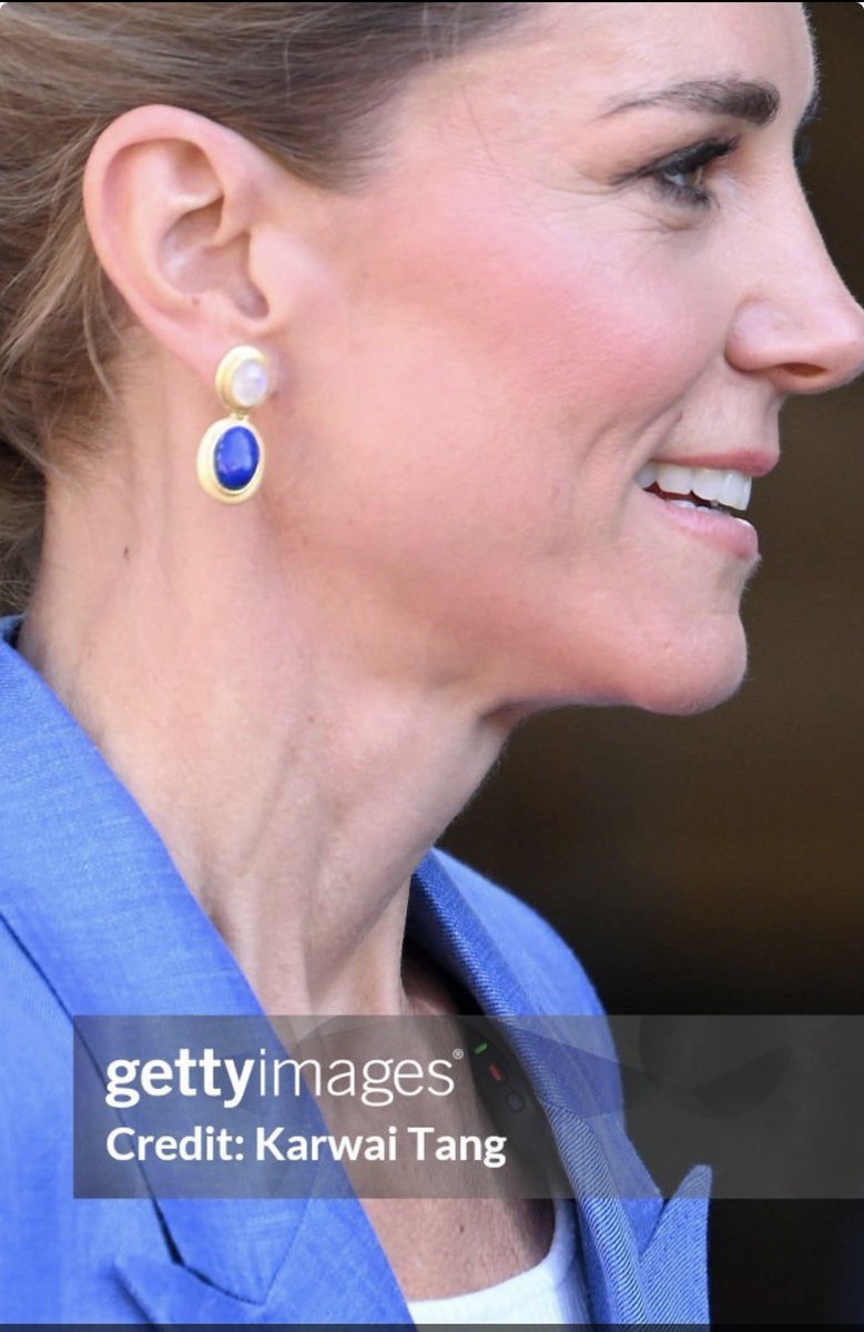 NoKingCharlie's tweet photo. Why hide the microphone?

What was the best outcome possible?
What is the worse outcome possible? 

This from a PR campaign that has expressed concern after concern about secret recordings from you know who

#katemiddleton
#wimbledon https://t.co/Zwc7mfQ579