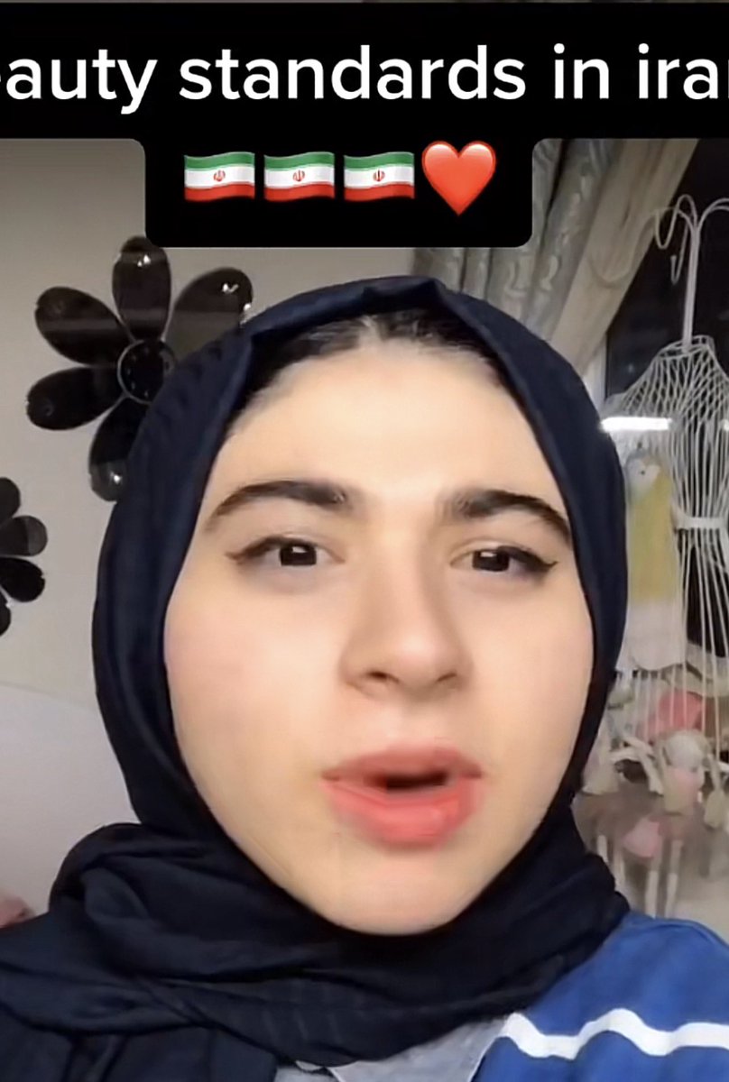 iiews9's tweet photo. @Zaraameoww Iranian women:🤮🇮🇳🇮🇷 https://t.co/P6cfGNIYM0
