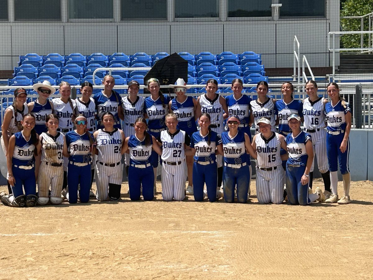 CoachJoshBragg's tweet photo. Lady Dukes Bragg goes 2-0 @TNTTournaments ended the day with a win over one of sister Lady Dukes teams. @Coach_Rocco_ @CamdenDecker @TNTTournaments @Paige_McMenemy @CoachPena_BSU @CULionsSoftball @DukeCoachYoung https://t.co/4fv5x6N2la