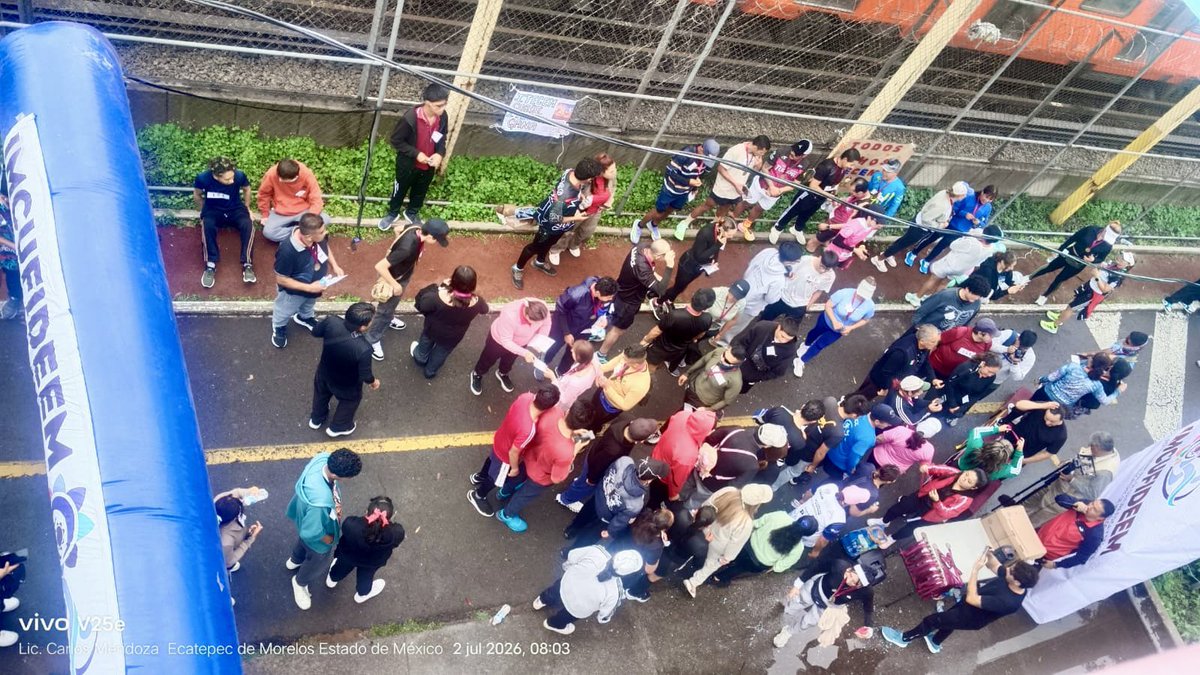 urdapilletar's tweet photo. En representación de nuestra presidenta, @azucenacisneros, asistí a la premiación de la Carrera Atlética Familiar 5K, organizada por IMCUFIDEEM e ITECEM. Seguimos promoviendo el deporte como motor de salud, convivencia y transformación social en #Ecatepec. https://t.co/MbQUUrlNWd