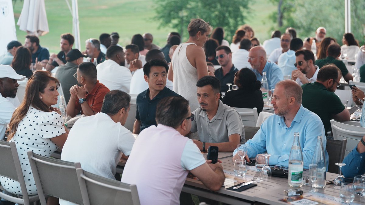 RwandainFrance's tweet photo. La Conseillère @OrnellaKAZE a participé au Golf & Business, événement organisé par Triomphe Golf Club, aux côtés de dirigeants et entrepreneurs de secteurs variés.

Dans son intervention, elle a mis en lumière les opportunités concrètes qu'offre le Rwanda aux investisseurs étrangers : un environnement des affaires parmi les plus compétitifs d'Afrique, un cadre fiscal attractif et transparent, et une position stratégique au cœur du continent.