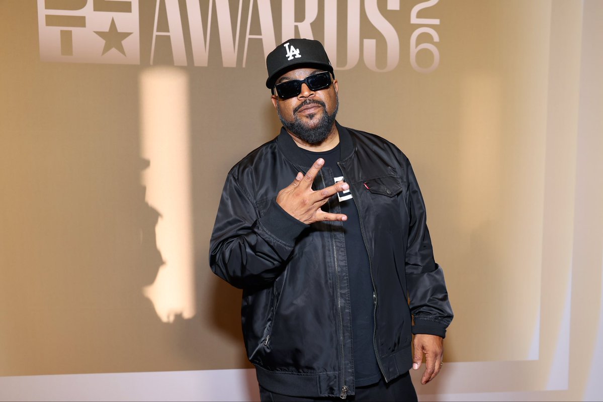 icecube tweet picture
