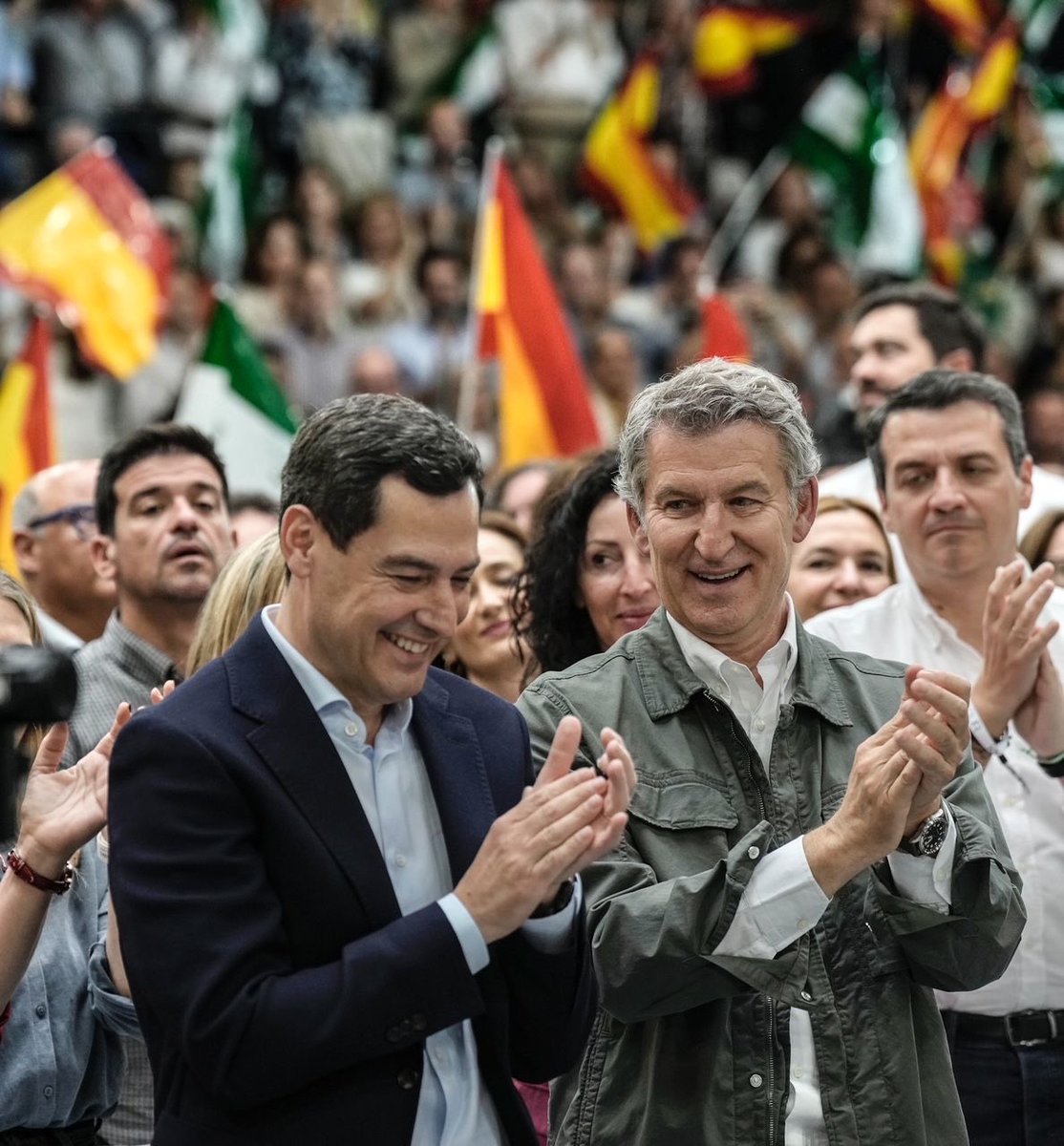 NunezFeijoo's tweet photo. Enhorabuena, @JuanMa_Moreno.

Tu compromiso, tu capacidad de diálogo y tu vocación de servicio seguirán haciendo de Andalucía un ejemplo de estabilidad, crecimiento y esperanza.

Mucho éxito en esta nueva etapa. Andalucía tiene un gran futuro y un gran presidente. https://t.co/238mu4K7xy