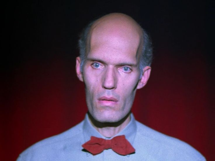 cafenoc4lor's tweet photo. o Thomas Tuchel parece o gigante de Twin Peaks https://t.co/0psXktwHBZ