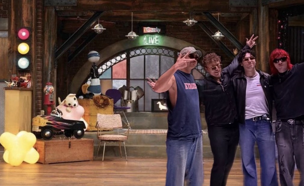xuvisions's tweet photo. i just know sam beat ashton up with her butter sock 🫦 https://t.co/Hea28pvr0N