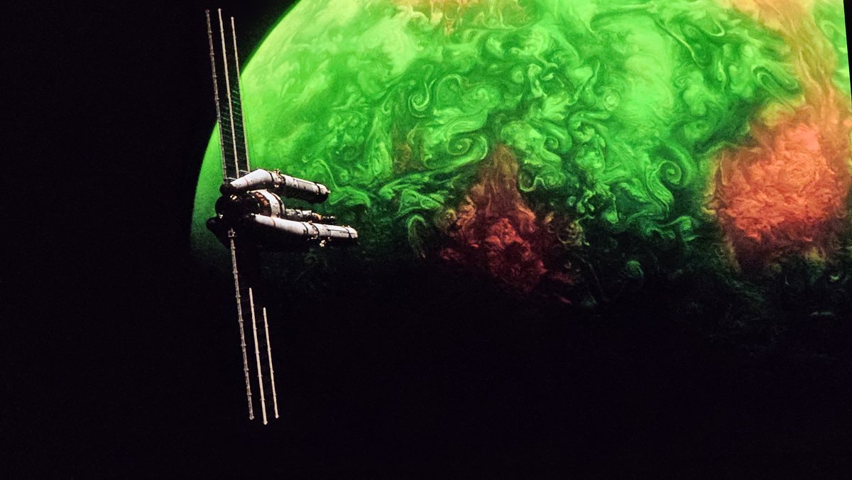 Speaks_Div's tweet photo. #ProjectHailMary out NOW on Prime Video OTT in India with Expanded Aspect Ratio:
#StreamingTechSpecs
V:
- 4K @ ~19 mbps
- Dolby Vision 5
- Switching btw:
a) 1.78:1 (Taller then IMAX) for Space Scenes
b) 2.39:1 for Earth Scenes
A: Dolby Atmos(Lossy) @ 768 kbps
Languages:
Eng (Atmos)
Hindi • Tamil • Telugu • Kannada • Malayalam - 5.1 @ 192 kbps