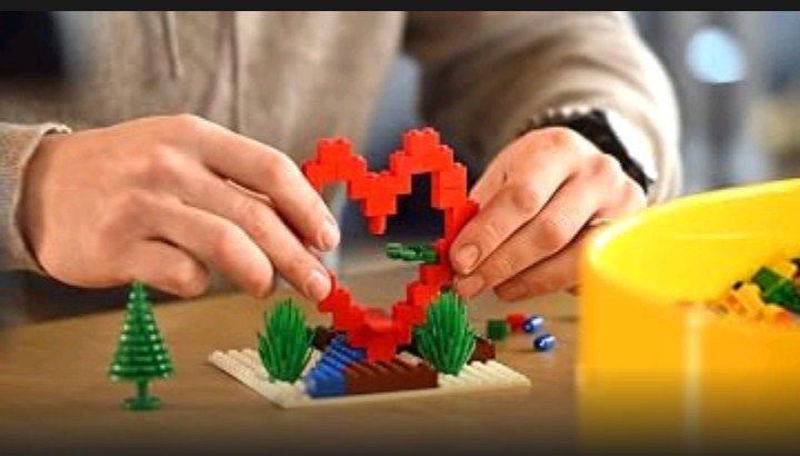 hanker_miy's tweet photo. Lego #BuildToGive (2023)
Synopsis: Kerem Bürsin participates in the #BuildToGive campaign, a LEGO Group initiative that encourages building LEGO hearts to help children. In partnership with di https://t.co/IPImmdu0RQ