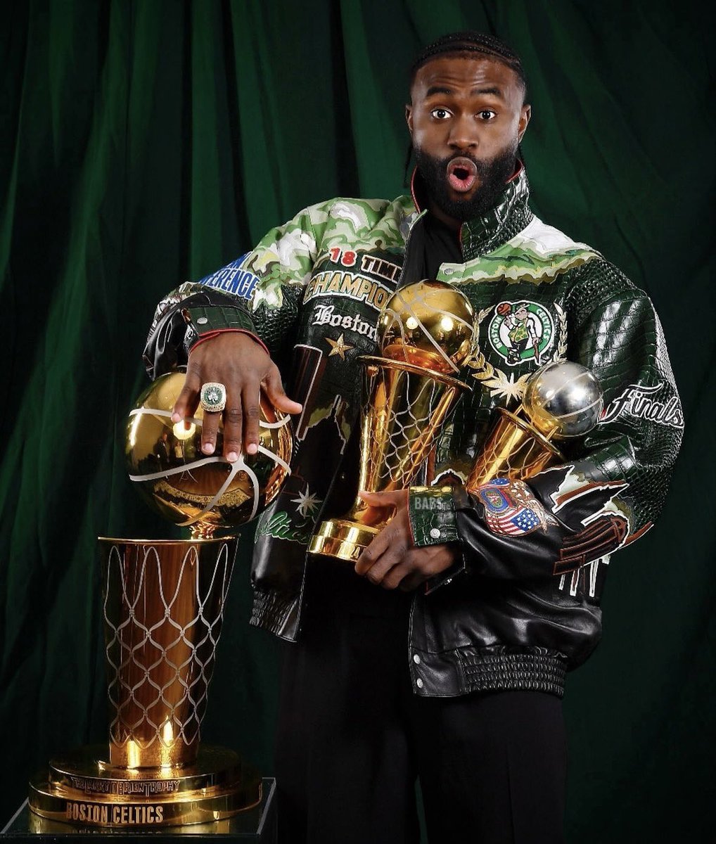 SleeperCeltics's tweet photo. @FCHWPO @celtics @NBA @741Performance Thanks for the memories JB 💚☘️ https://t.co/c2fpfoV08m