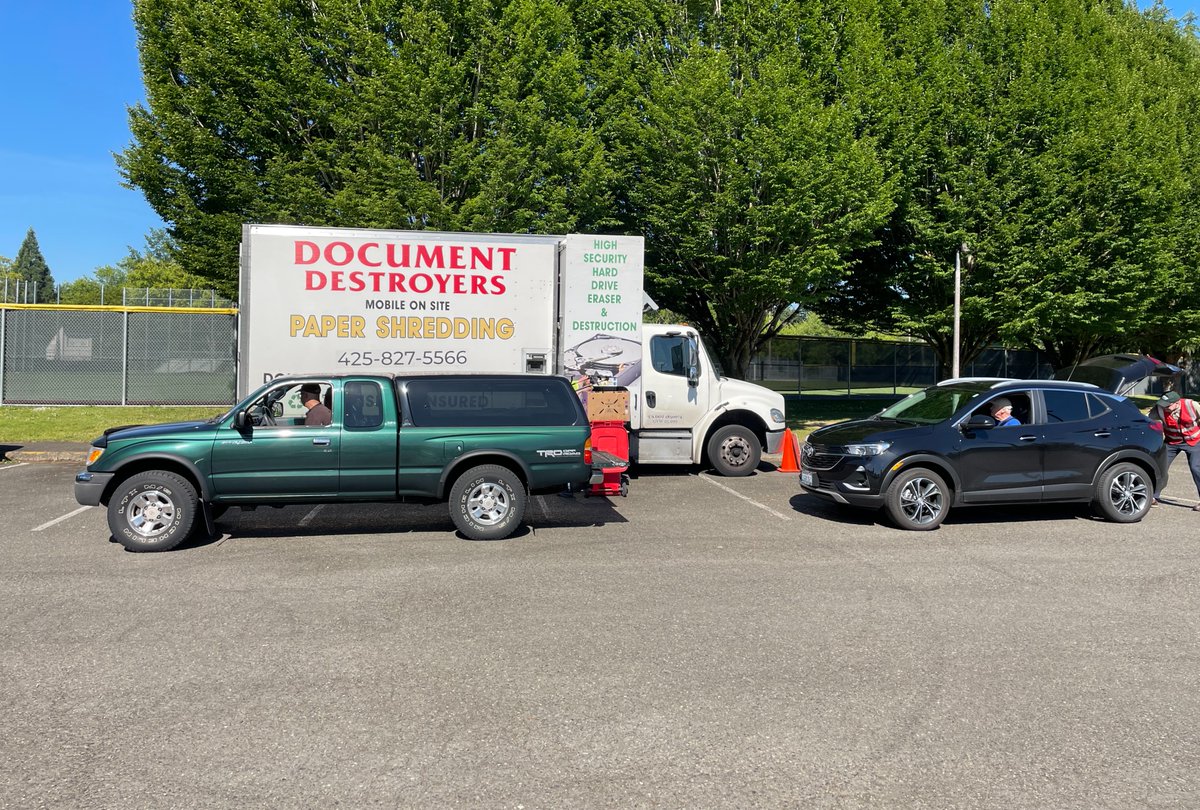 cityofkent's tweet photo. ♻️Our Mini Recycling Events are making it easier than ever for you to dispose of your unwanted recyclable items. ♻️
Our next mini event is Friday, July 10 at Riverview Community Church! Here are the details! https://t.co/u8iiyq2d7K https://t.co/gAmPv9lLzG