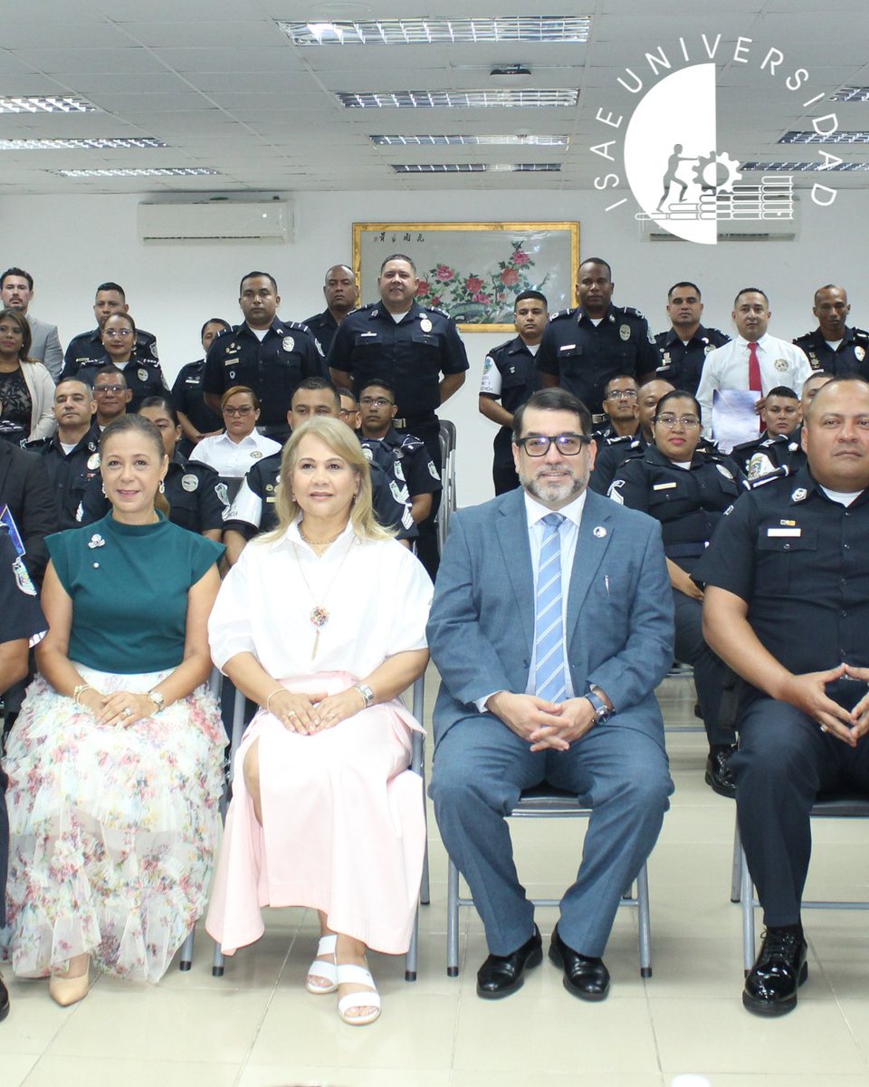 ISAEUniversidad's tweet photo. ISAE Universidad hizo entrega de los certificados del Diplomado en Derechos Humanos a miembros de la Policía Nacional y del Benemérito Cuerpo de Bomberos. 📚🎓 

Lee la nota completa aquí:
https://t.co/6Ru9gt1ucP https://t.co/46IHu3fDwe