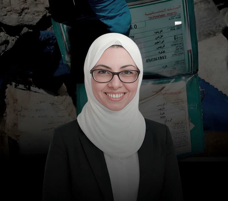 TaoufiqTahani's tweet photo. Oraib Al-Rayis est restée ensevelie sous les décombres pendant 2 ans, 6 mois et 25 jours, après un bombardement israélien.

Aujourd'hui, sa dépouille a été retrouvée. Il ne restait d'elle que sa carte d'identité, témoin d'un crime israélien qui l'avait enfouie sous les ruines. https://t.co/g6WLjKmRrU