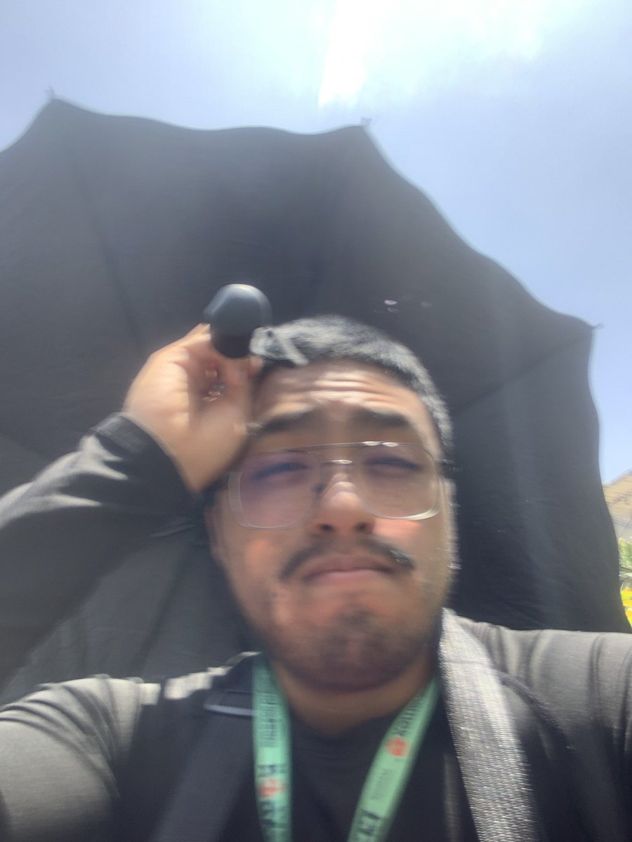 nexkowavfinal's tweet photo. Mi cámara frontal se rompió pero ahora cada foto es nostálgica https://t.co/XJQLDsBA7V