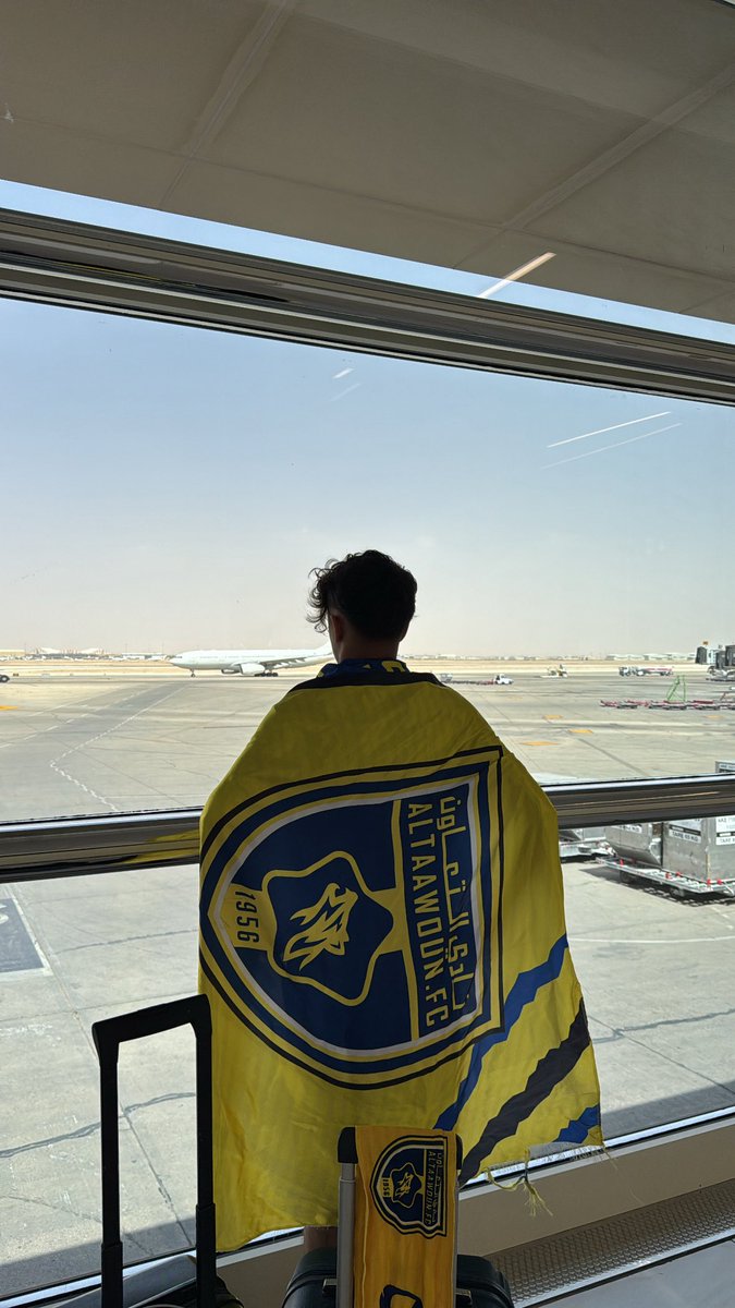 jznvz10's tweet photo. إلى حيثُ أنتمي💛
في خطوة جديدة وتحدٍ جديد. 🆕 
وقّعت اليوم عقدي مع نادي التعاون للعمل ضمن المركز الإعلامي، أسأل الله التوفيق والسداد في هذه المرحلة القادمة 💛🐺. 

أتقدّم بجزيل الشكر والتقدير لرئيس النادي الأستاذ بدر الغنام @badr_GH و لمدير المركز الإعلامي الأستاذ سليمان الفهيد @SAlfehaid على هذه الثقة الغالية، وأسأل الله أن أكون عند حسن الظن الجميع💛🙏🏻.