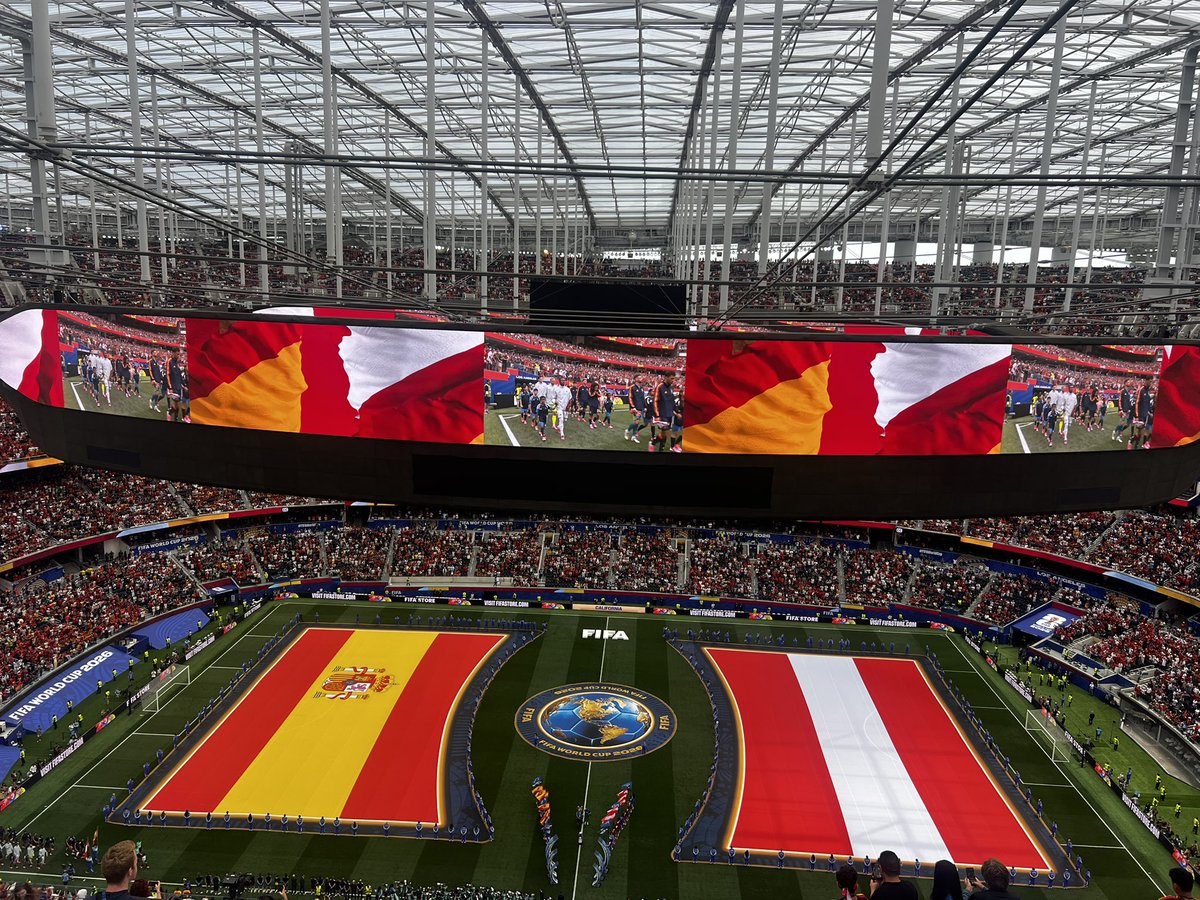 Alfremartinezz's tweet photo. Impresionante !! Vamos ya con @Radioestadio ! https://t.co/pxeCFCejBR