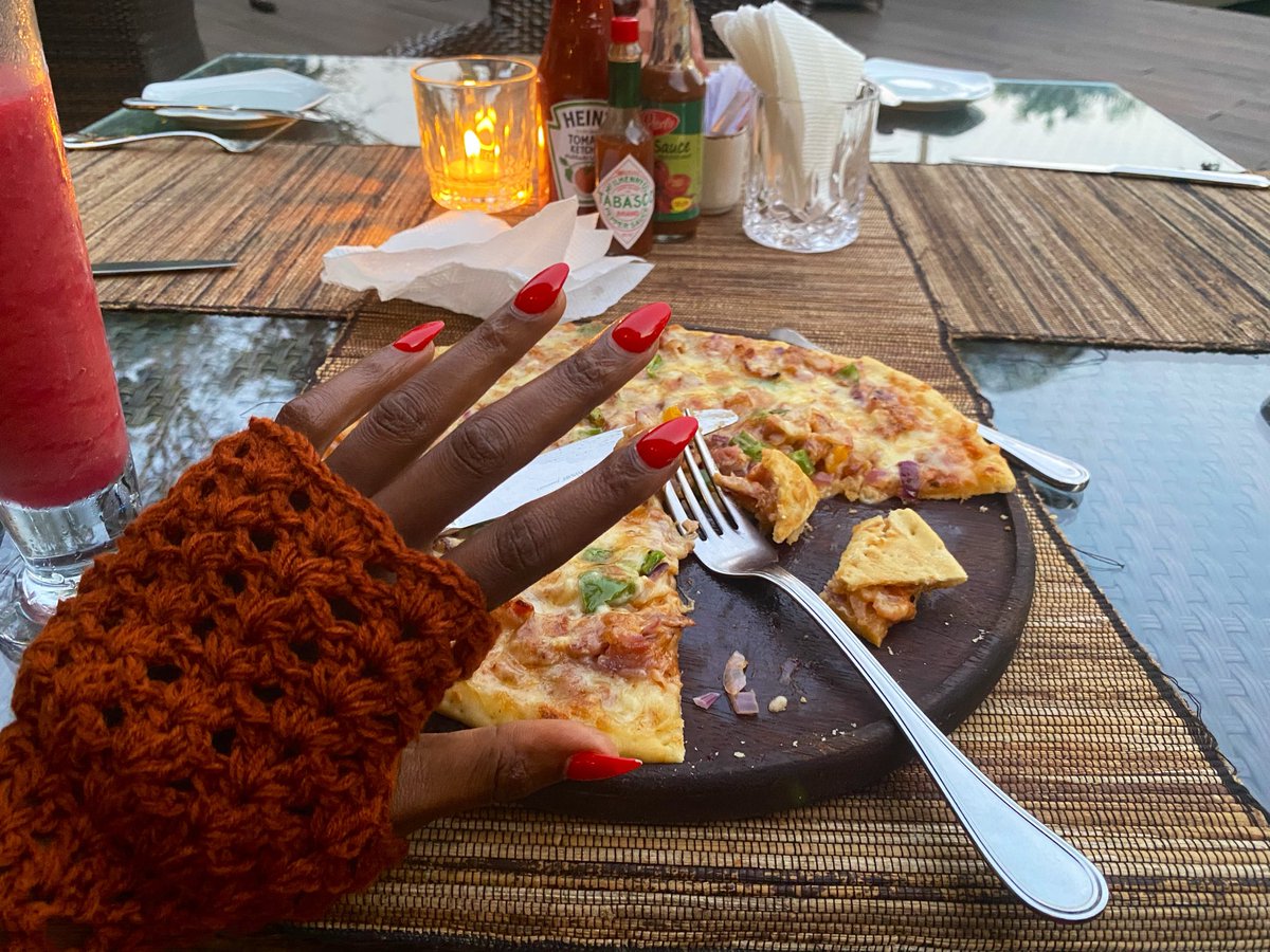 cynthiechoco's tweet photo. Stepped out for dinner in my handmade crochet outfit! 

The halter dress,matching mesh cap, and textured gloves were all made by handmade by me  🧵✨ 

Loved how the whole fit turned out

Textured gloves came in handy when the evening got chilly. 🧡✨

Loved the mesh head piece ♥️♥️♥️

Full Tutorial dropping soon on YouTube here : https://t.co/ly9E0ABw1x