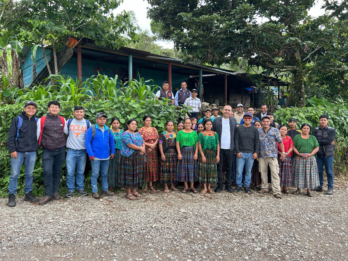 munal06's tweet photo. @Tika_Turkiye carried out repair of coffee drying tunnels &amp; construction of more durable ones in Alta Verapaz/Guatemala📍to increase the resilience of indigenous communities, earn their living from arabica coffee production against the negative effects of climate change. 🇹🇷 ☕️ 🇬🇹 https://t.co/4I41rPG4Yt