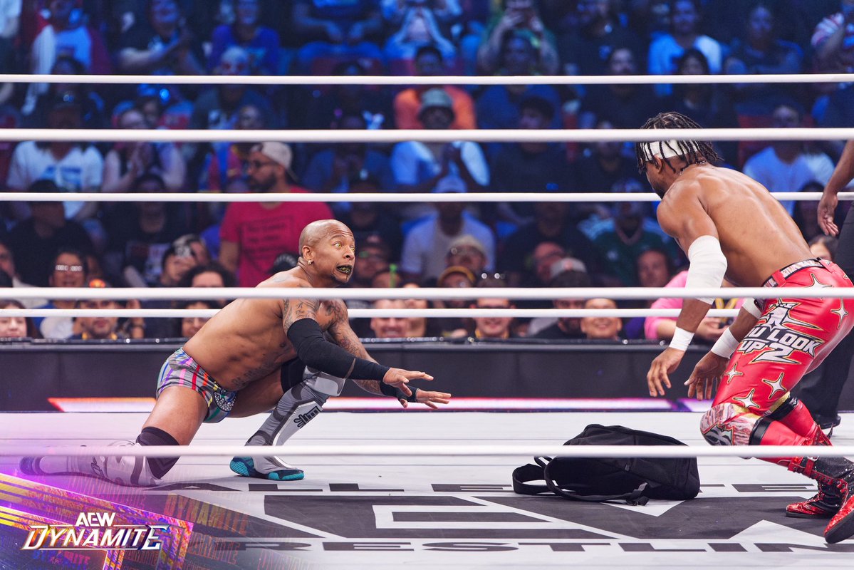IamLioRush's tweet photo. It’s Fine! Medicine for the CUTS! 🖤 #aewdynamite https://t.co/tHlXzgiLYX
