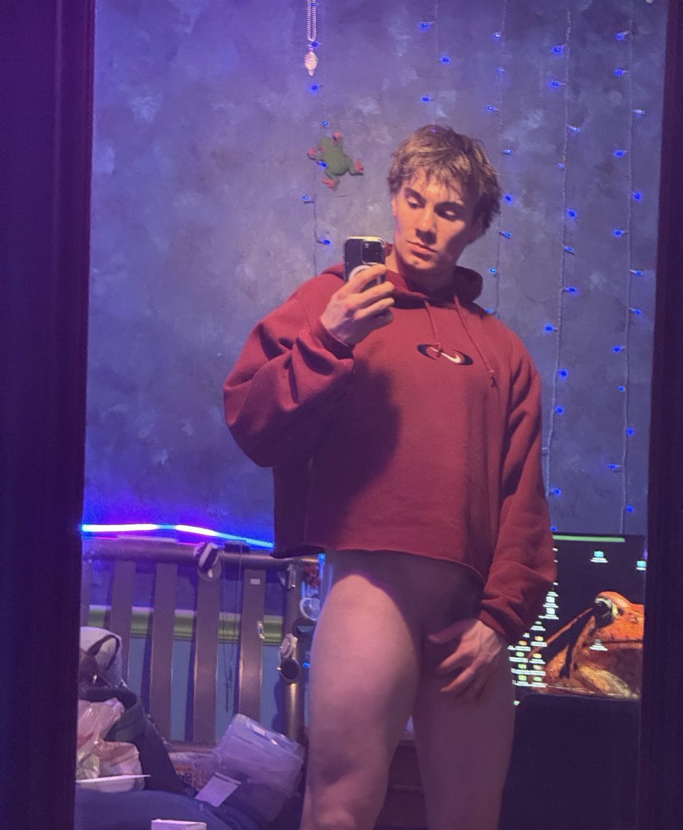 xcumfest's tweet photo. most the gays have seen this man 
#nsfwtwt #gay #cum #porn #leaked #hot #men https://t.co/ZXAJ4cid6i