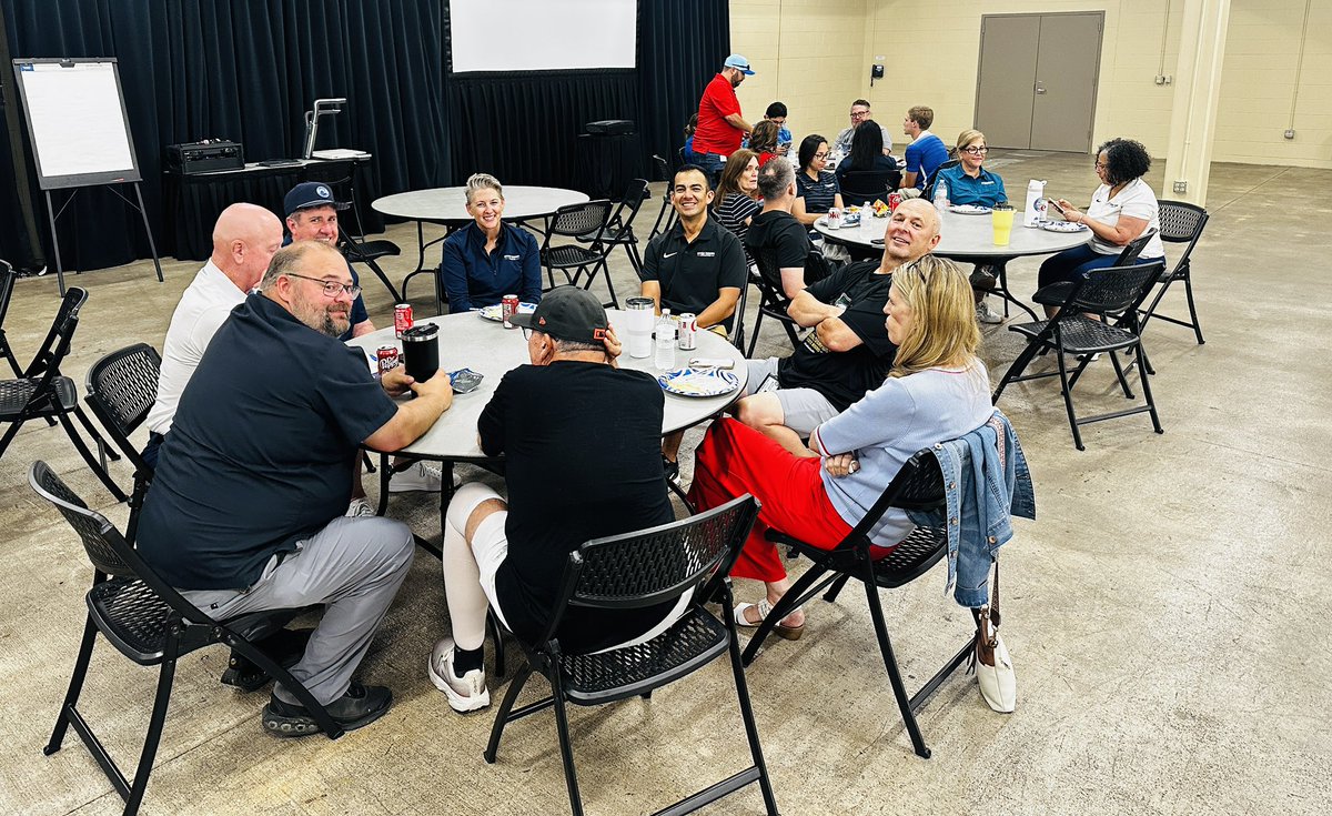 CFISDRosario's tweet photo. Thank you for inviting us to the @CFISDAthleticsโ Department 4th of July Cookout! ๐Nice seeing everyone there! The hot dogs ๐ญ๐ญ were perfect ๐ #CFISDspirit ๐ #CFISDcommsquad @BerryCenter @CyFairISD https://t.co/qAbM7uN7y8